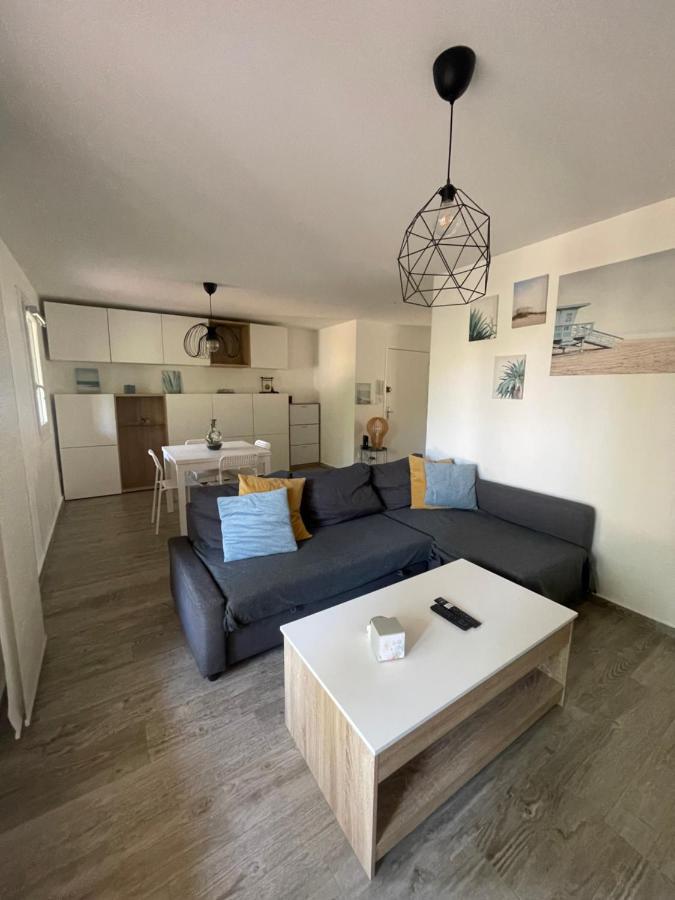 Appartement Proche Mer Avec Terrasse Et Jardin Privatif Hyères Exterior foto