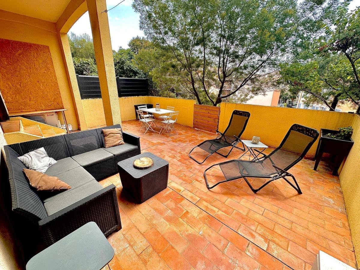 Appartement Proche Mer Avec Terrasse Et Jardin Privatif Hyères Exterior foto
